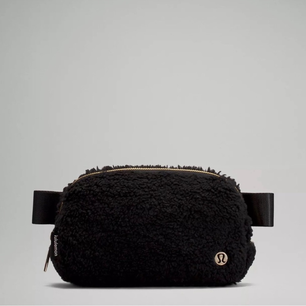 Lulu lemon everywhere fleece bag NWT